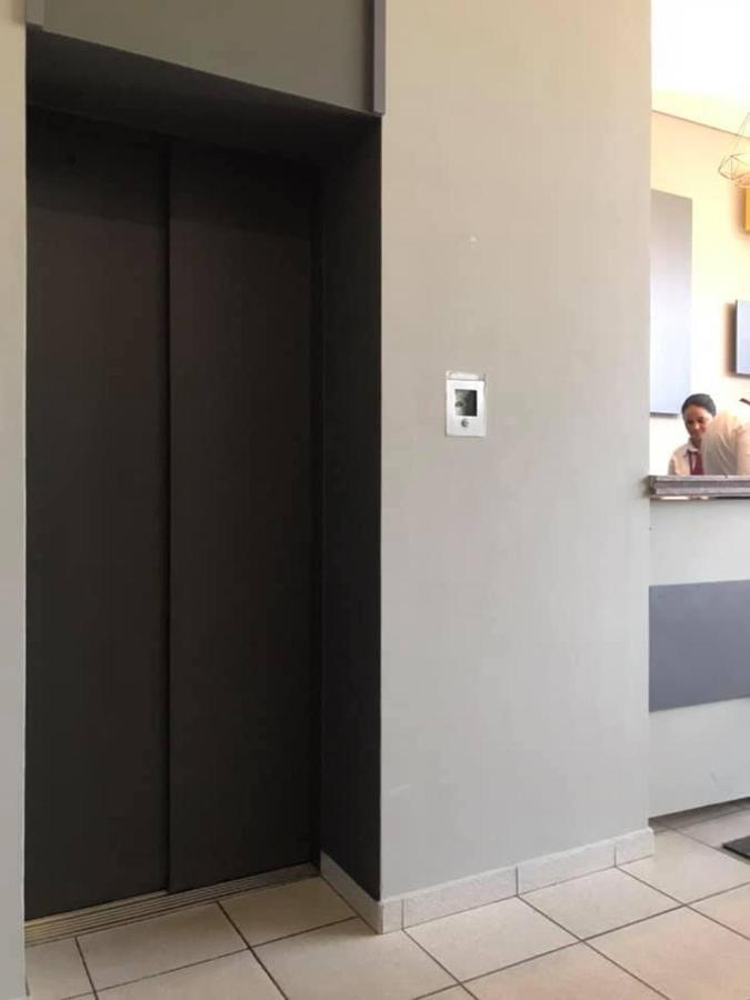 普林斯特尔皇宫酒店 隆德里纳 外观 照片